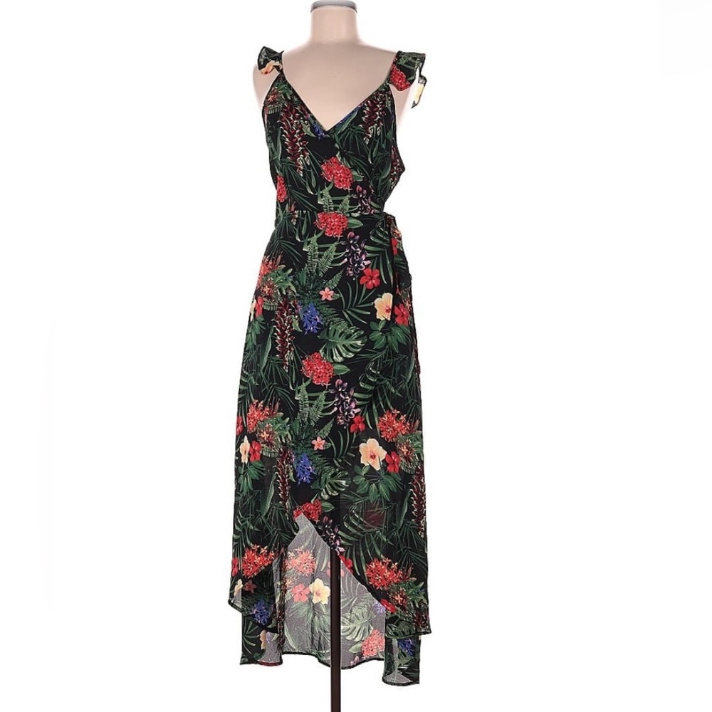 Izzy & Lola wrap floral dress, Sz SMALL